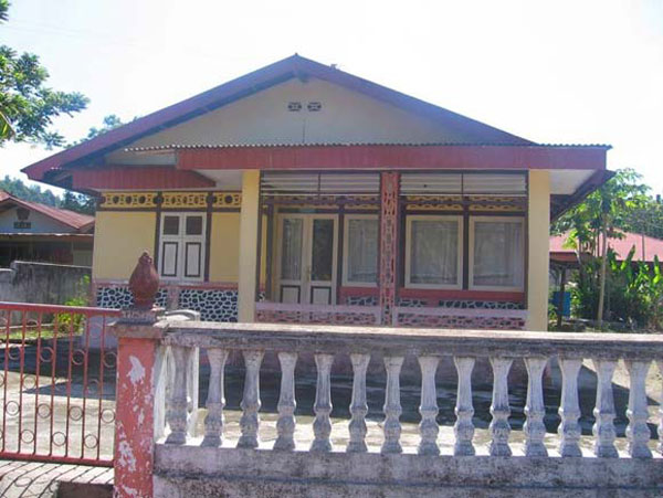 ambon-simon-tahamata
